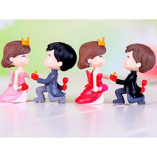 Búp bê đôi váy đỏ trang trí nhà mô hình, tiểu cảnh