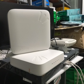 Bộ phát wifi Ruckus 7982 hàng qua sử dụng
