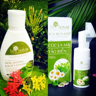 Combo 1 chai dung dịch vệ sinh và sữa rửa mặt cúc la mã