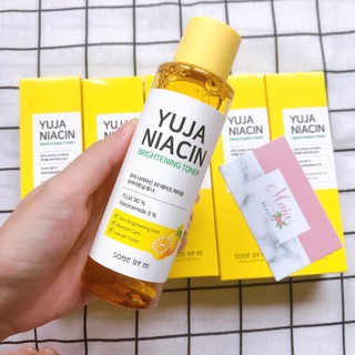 Nước Hoa Hồng Dưỡng Sáng Và Mờ Thâm Mụn Some By Mi Yuja Niacin Brightening Toner