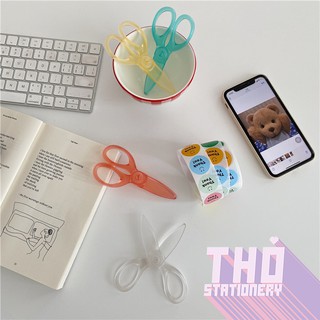 Kéo cắt giấy nhựa cute dễ thương trong suốt quay tiktok phụ kiện trang trí chụp ảnh đạo cụ đồ decor chụp ảnh sản phẩm