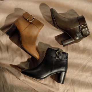 Boots da trơn cài cổ