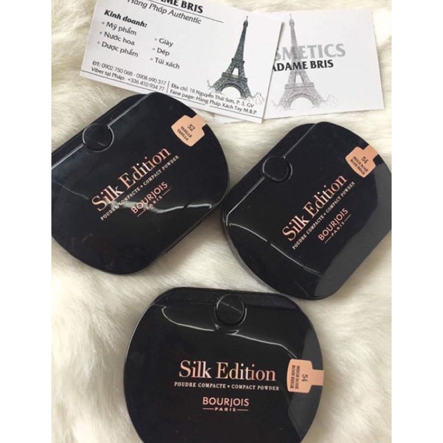 Phấn phủ Bourjois Silk Edition