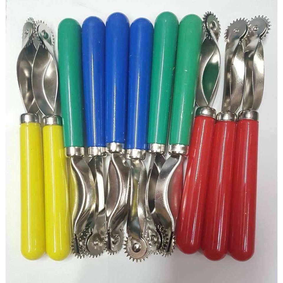Cây lăn dấu NHỰA giá 1 cây