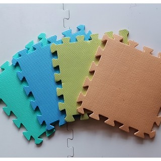 Lô thanh lý thảm xốp KT 30 x 30 x 1cm hàng  lỗi tùy tấm lô mới về  1sét 10tấm giá 33000₫