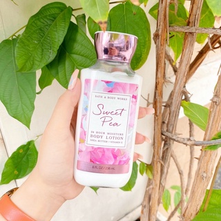 Dưỡng thể Bath &amp; Body Works - Sweet Pea (236mL)