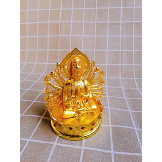 Tượng Phật Bà Quan Âm Nghìn Tay Đặt Taplp Ô Tô Sang Trọng