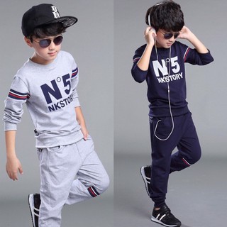 Bộ quần áo thu đông "NO5" 14-45kg dành cho bé trai từ 4-14 tuổi. Vải dày dặn, ấm áp. Hàng may kỹ.