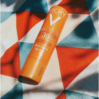 Son dưỡng môi chống nắng Vichy  Idéal Soleil SPF30 Lip Protection Stick và Vichy Aqualia Thermal Lips