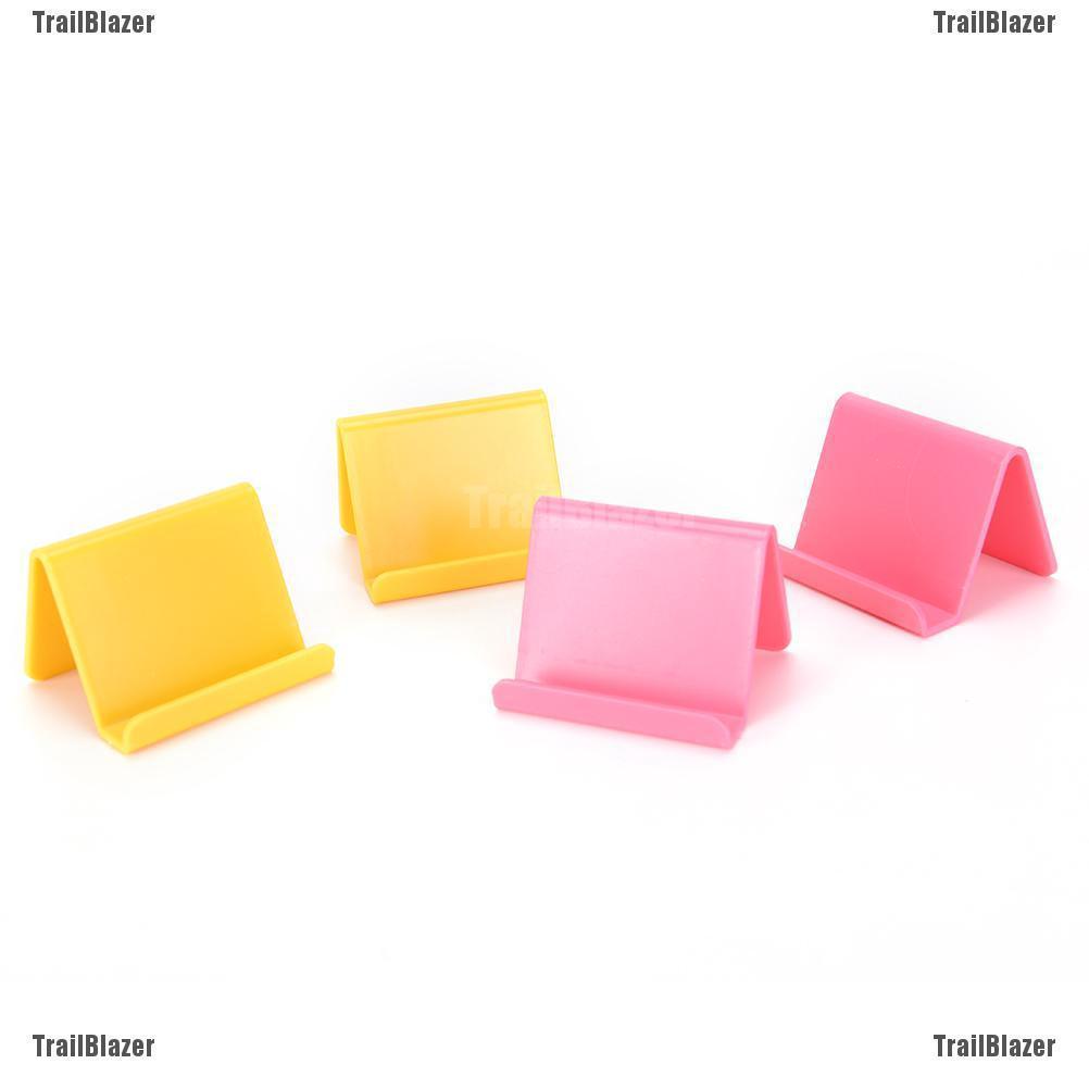 Giá đỡ điện thoại bằng nhựa tiện lợi