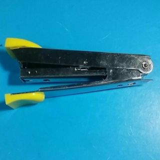 Kềm bấm giấy số 10