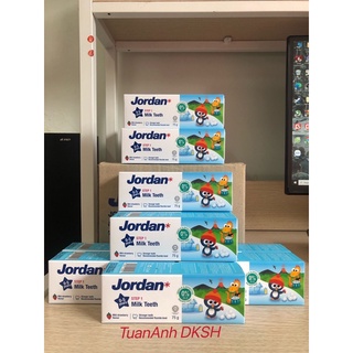 Kem đánh răng  trẻ em JORDAN STEP 1 - STEP 2( CHO BÉ TỪ 0_5 &amp; 6_12 TUỔI ) VỊ DÂU 75g. Hàng chính hãng DKSH Việt Nam.