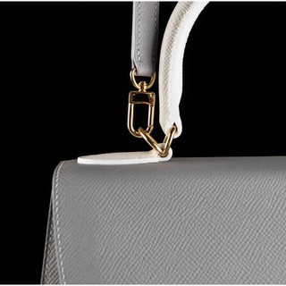 (Phụ kiện Luxury) Móc khóa hãng L( đuôi tròn)