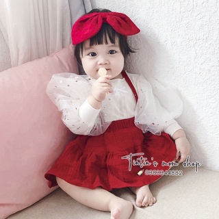 Set váy yếm đũi mềm kèm áo cổ bèo và nơ đỏ xinh cho bé 3-24M