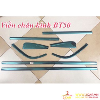 Nẹp viền chân kính xe BT50
