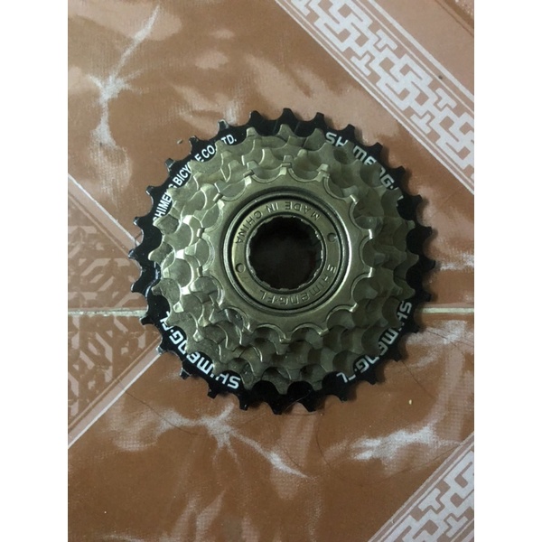 líp vặn  6 , 7 tầng