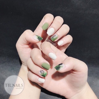 móng giả thiết kế vẽ tay hình lá