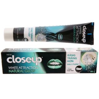 COMBO 2 HÔP KEM ĐÁNH RĂNG CLOSEUP DỪA VÀ THAN HOẠT TÍNH 180g
