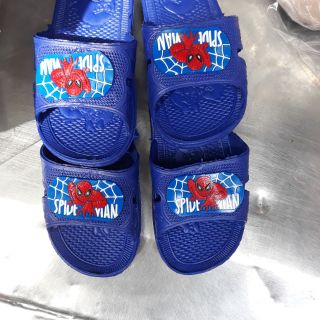 Dép bé trai dép siêu nhân nhện