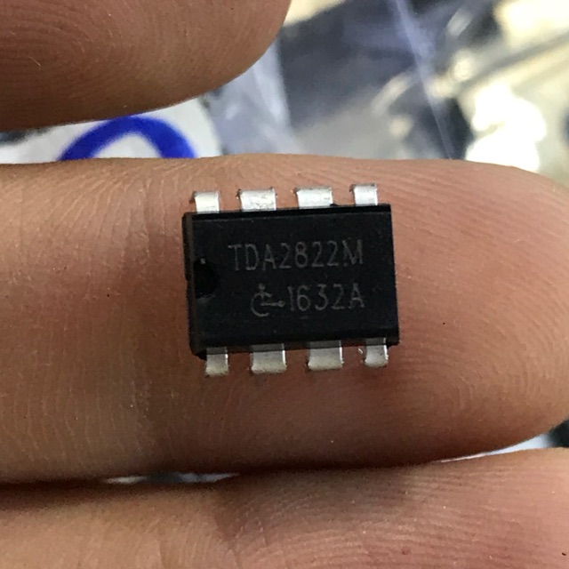 5 con IC TDA2822
