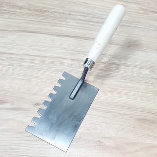 Bay Cán Gỗ Lưỡi Thép Chữ Nhật 90x160mm Rãnh Răng Cưa Hình Thang Lớn 12x10x15mm Dụng cụ Xây Dựng Thiết Yếu