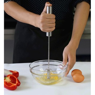 Đánh trứng cầm tay inox trục xoay lò xo nhấn móc treo tiện dụng