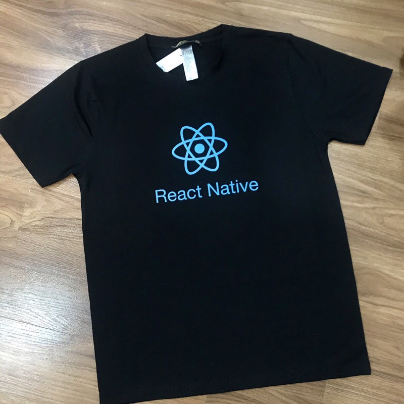 Áo thun React Native