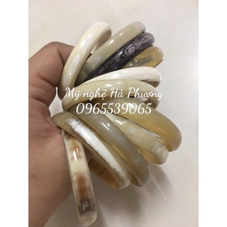 Vòng tay sừng trắng loại vân màu đẹp bản 1cm đủ kích thước