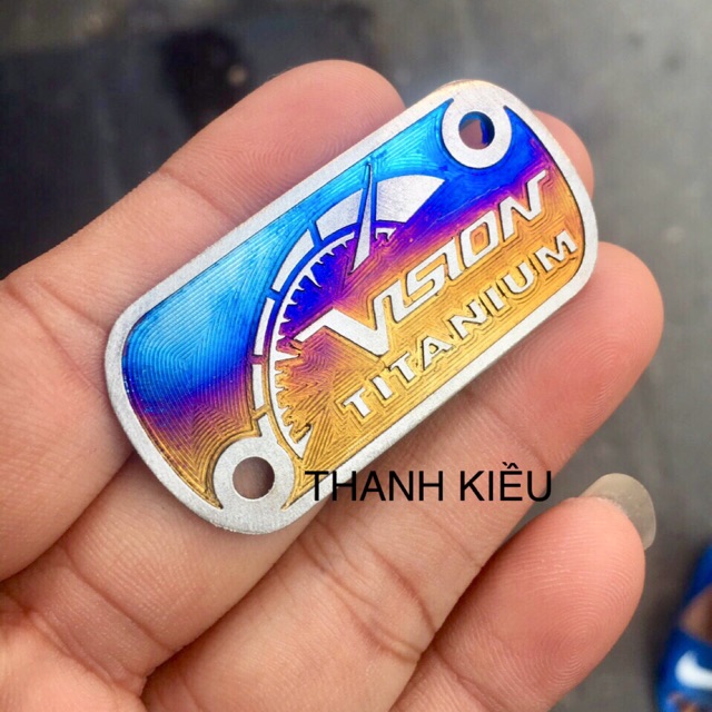 Nắp dầu Vision titan