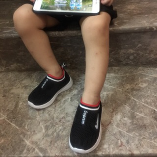 Giày lười vải chun cho bé trai bé gái size 22-39. Giày cho bé cổ chun đỏ M4852545