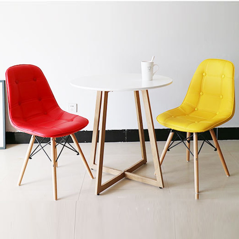 Ghế Eames nệm cúc áo