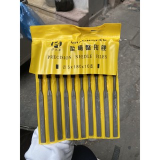 1 dũa gỗ thường phi 5 dài 18cm 1 vỉ 10 cái