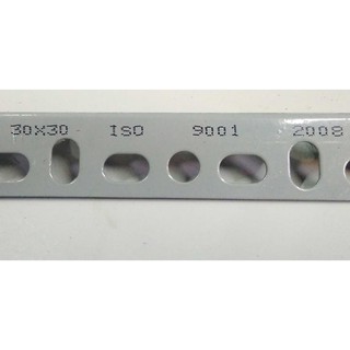 Thanh sắt V lỗ đa năng V30x30 kích thước dài : 2 mét