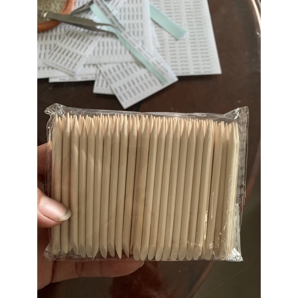 10 que gỗ đẩy móng / 5000₫