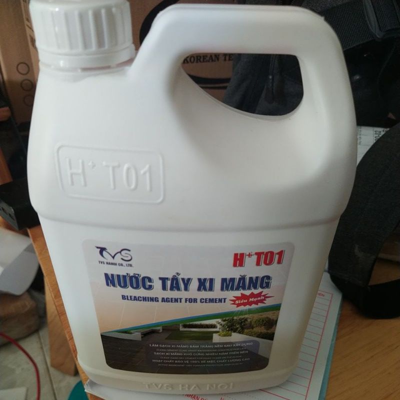 Chất vệ sinh xi măng HT01 1.8l