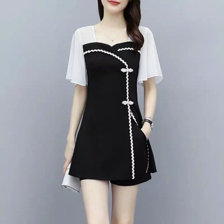 SET BỘ NỮ TAY VOAN QUẦN SOOC MÀU ĐEN TÔN DÁNG CỰC XINH MÙA HÈ