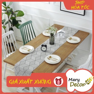 KHĂN RUNNER MARY DECOR - TỨ GIÁC ĐEN NỀN TRẮNG KR-G10
