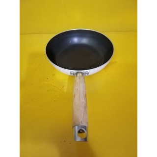 Chảo chống dính nội địa Nhật, size 20cm, cao 5cm (mã 533), Dùng được bếp từ