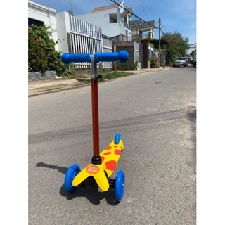XE TRƯỢT SCOOTER  Quà tặng từ Grow mẫu mới..