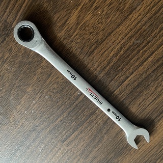 Cờ lê vòng miệng tự động Musttool