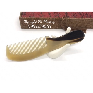Lược sừng chuôi trơn đẹp, chải tóc vào nếp, không gãy rụng size M-18cm