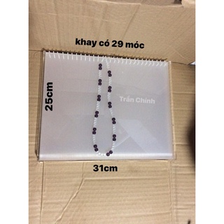 khay mica trưng dây chuyền 25x31cm có 3 màu, đỏ,đen,trắng