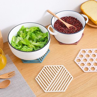 Tấm lót nồi/ lót ly hình lục giác họa tiết kẻ sọc chịu nhiệt, chống trượt