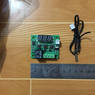 Mạch cảm biến kiểm soát nhiệt độ XH - W1209 với relay 12V chế lò ấp trứng, lò sưởi DIY...