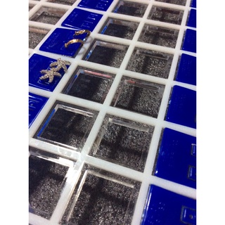 khay mica trưng được 96 đôi bông 24x34cm