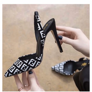 Giày cao gót hoạ tiết chữ FF size 35 đến size 39