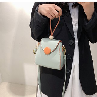 Túi xách nữ đeo chéo tam giác có quai xách - T08