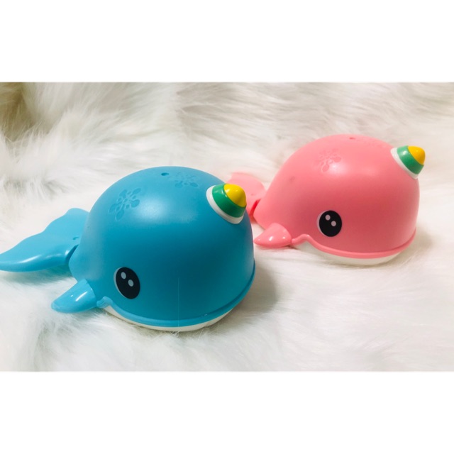 Đồ chơi cá voi có sừng vặn cót 🐳🐳