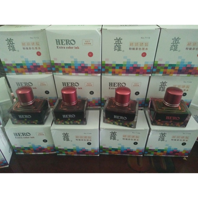 Mực hero đỏ