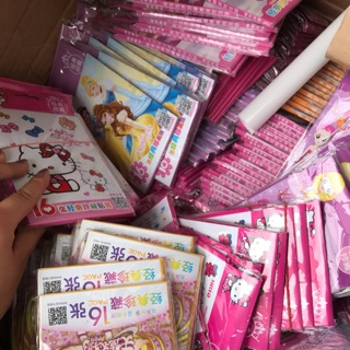 Sỉ 10 quyển sổ dán công chúa các loại (1 quyển có 16 tờ )